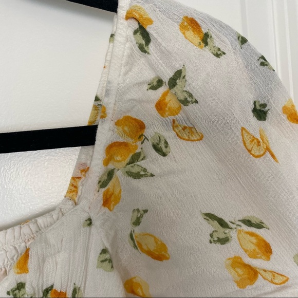 NWOT Abercrombie Ruched Smocked Waist Top LEMON print - SIZE M - Picture 8 of 11